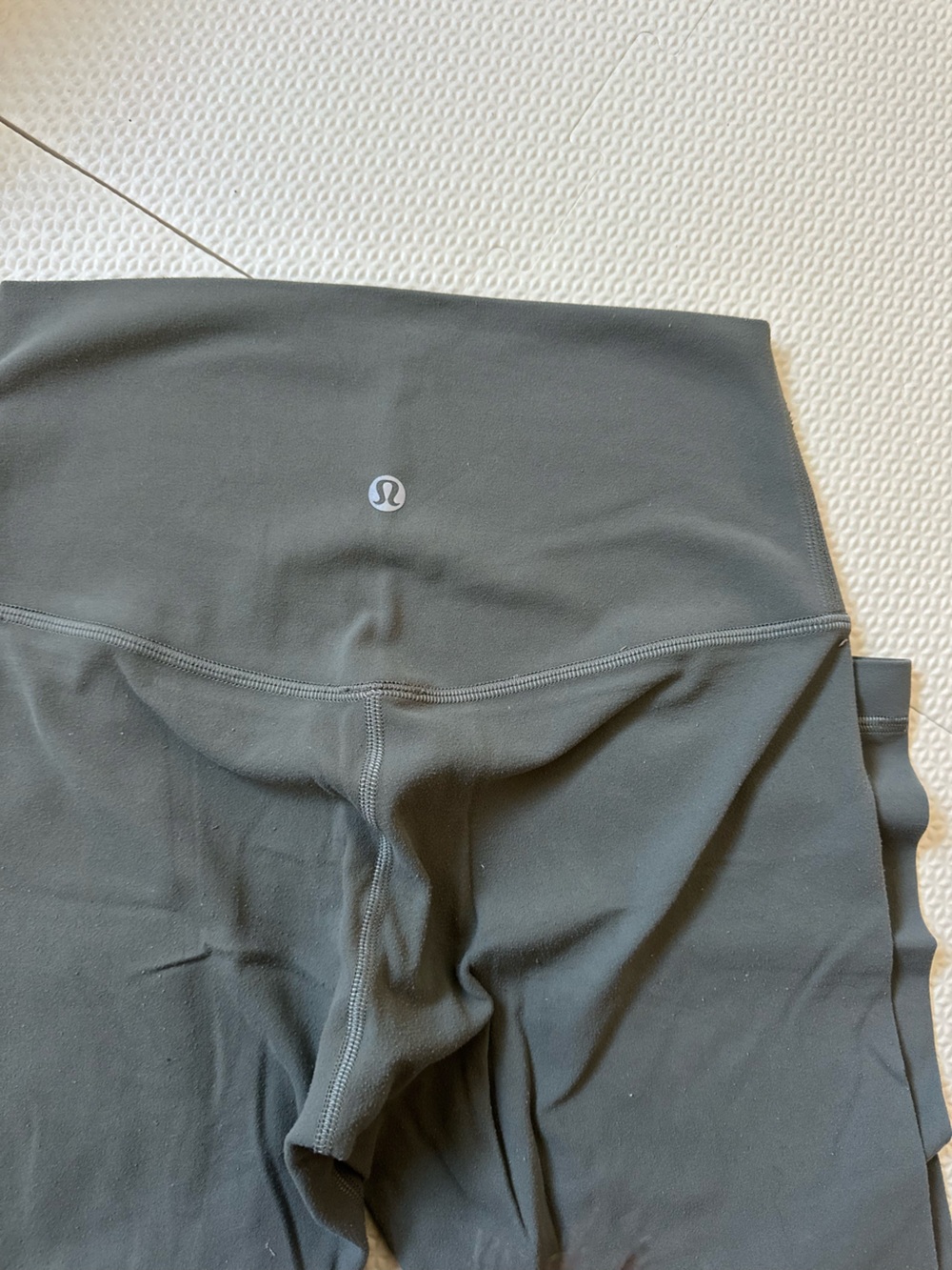 Lululemon Align High-Waist Athletic Leggings - Picture 2 of 2